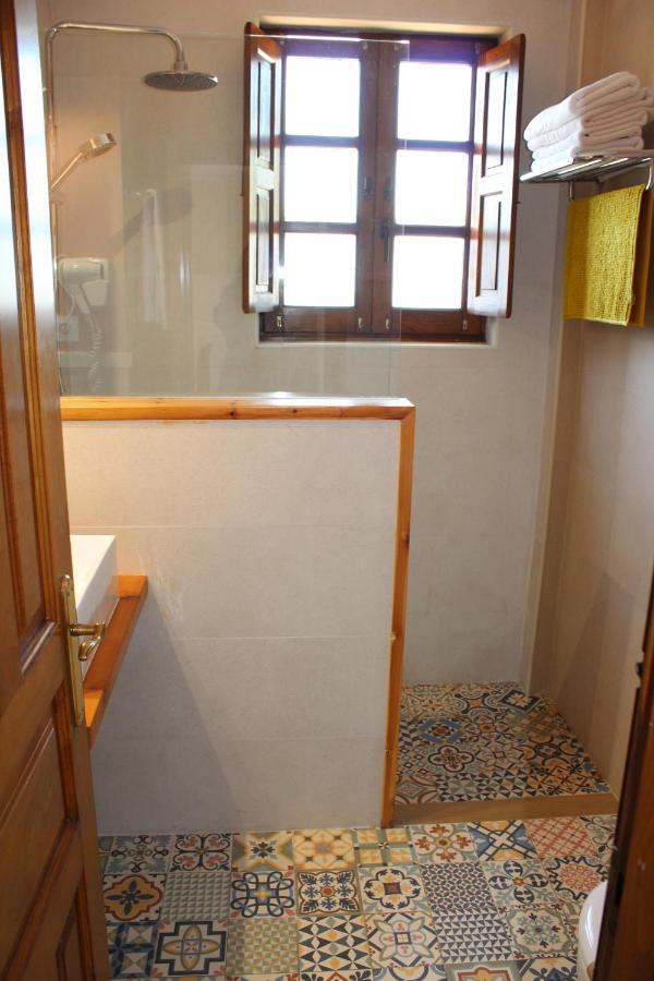Apartamentos Los Hidalgos Santillana del Mar Exteriör bild