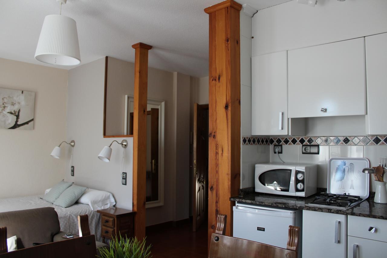 Apartamentos Los Hidalgos Santillana del Mar Exteriör bild