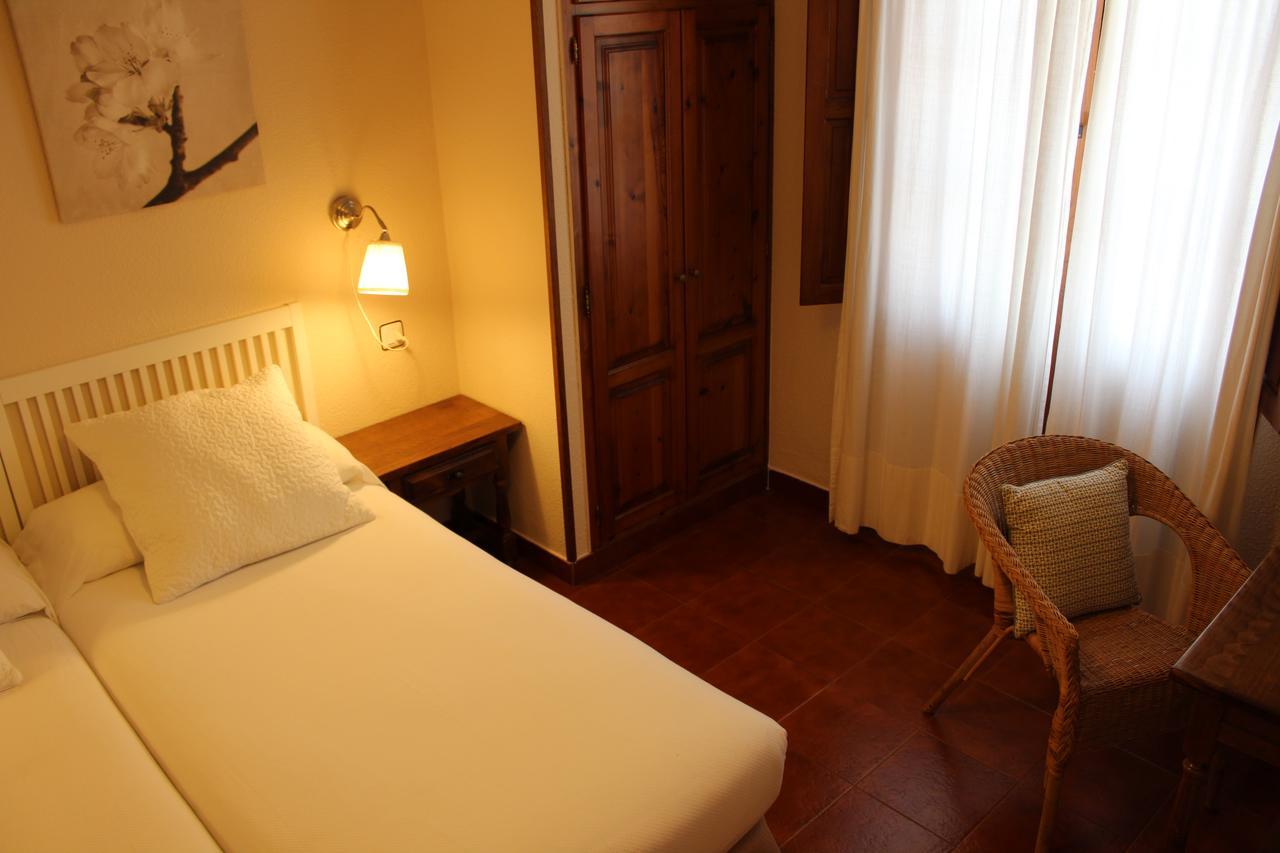 Apartamentos Los Hidalgos Santillana del Mar Exteriör bild